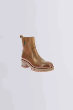 Kick Bootela Camel
