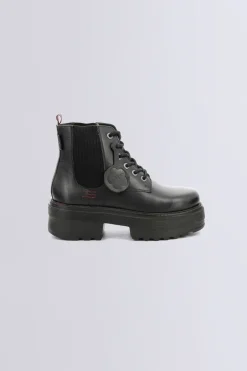 Kick Helena Noir