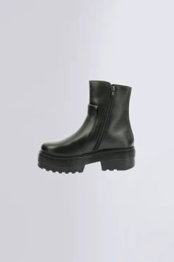 Kick Heta Noir